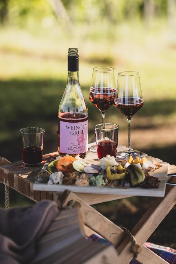 Weingut Peter Grill Bed & Breakfast ลอยช์ชาค ภายนอก รูปภาพ