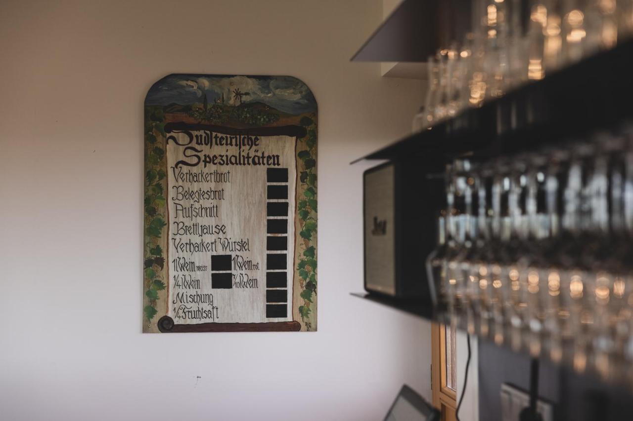 Weingut Peter Grill Bed & Breakfast ลอยช์ชาค ภายนอก รูปภาพ